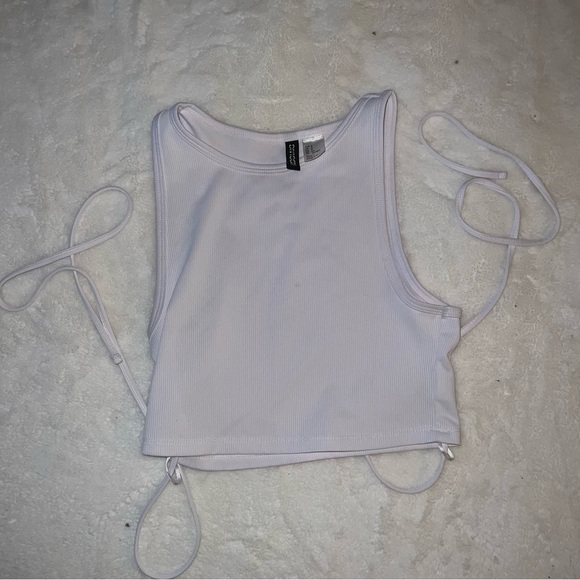 cropped white shirt with tie strings - Picture 1 of 5